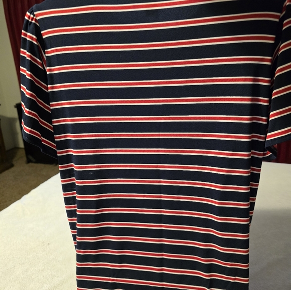 Michael Kors petite stripped flutter sleeve top. - Picture 4 of 6